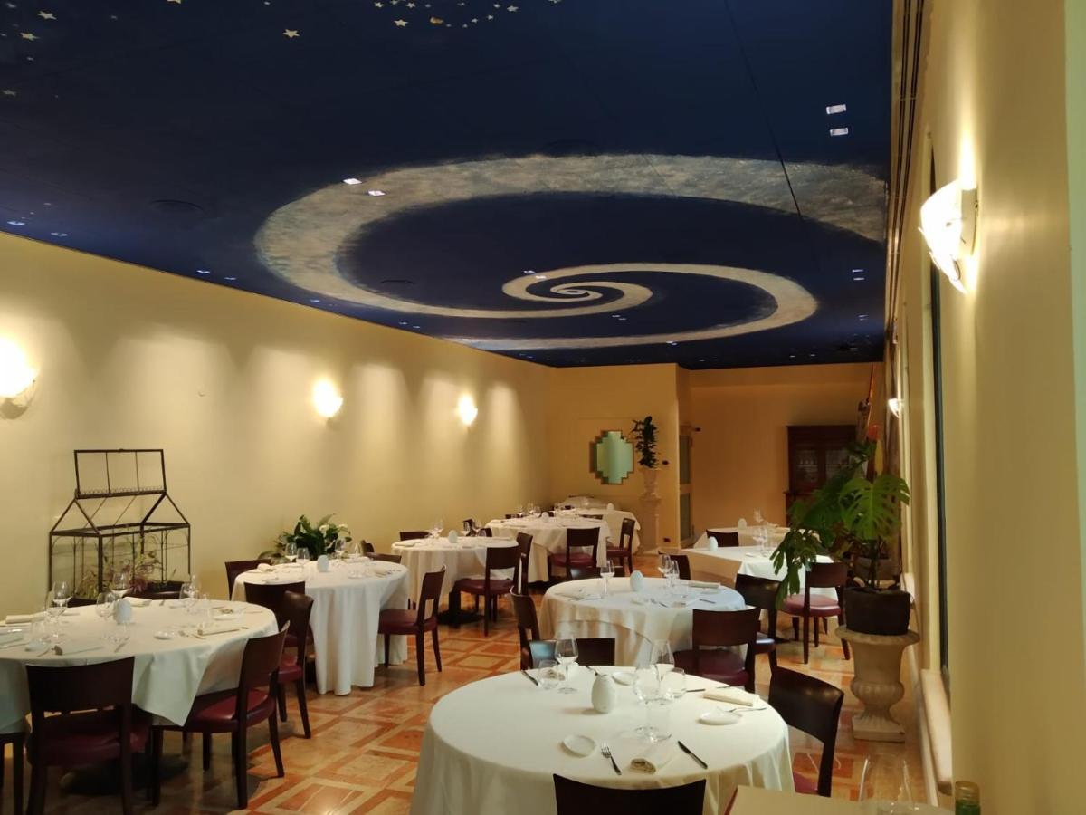 Hotel Verdi Boutique Hotel Парма Екстер'єр фото