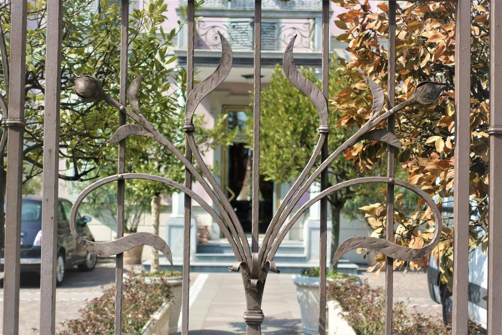 Hotel Verdi Boutique Hotel Парма Екстер'єр фото